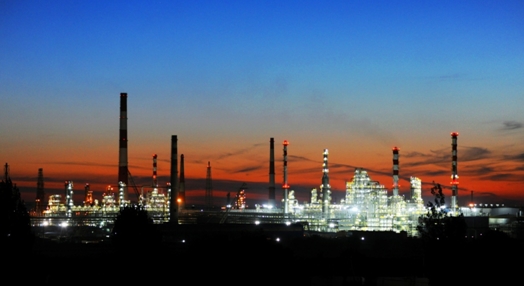 工人日报:中国石油海外最大炼油项目奇姆肯特